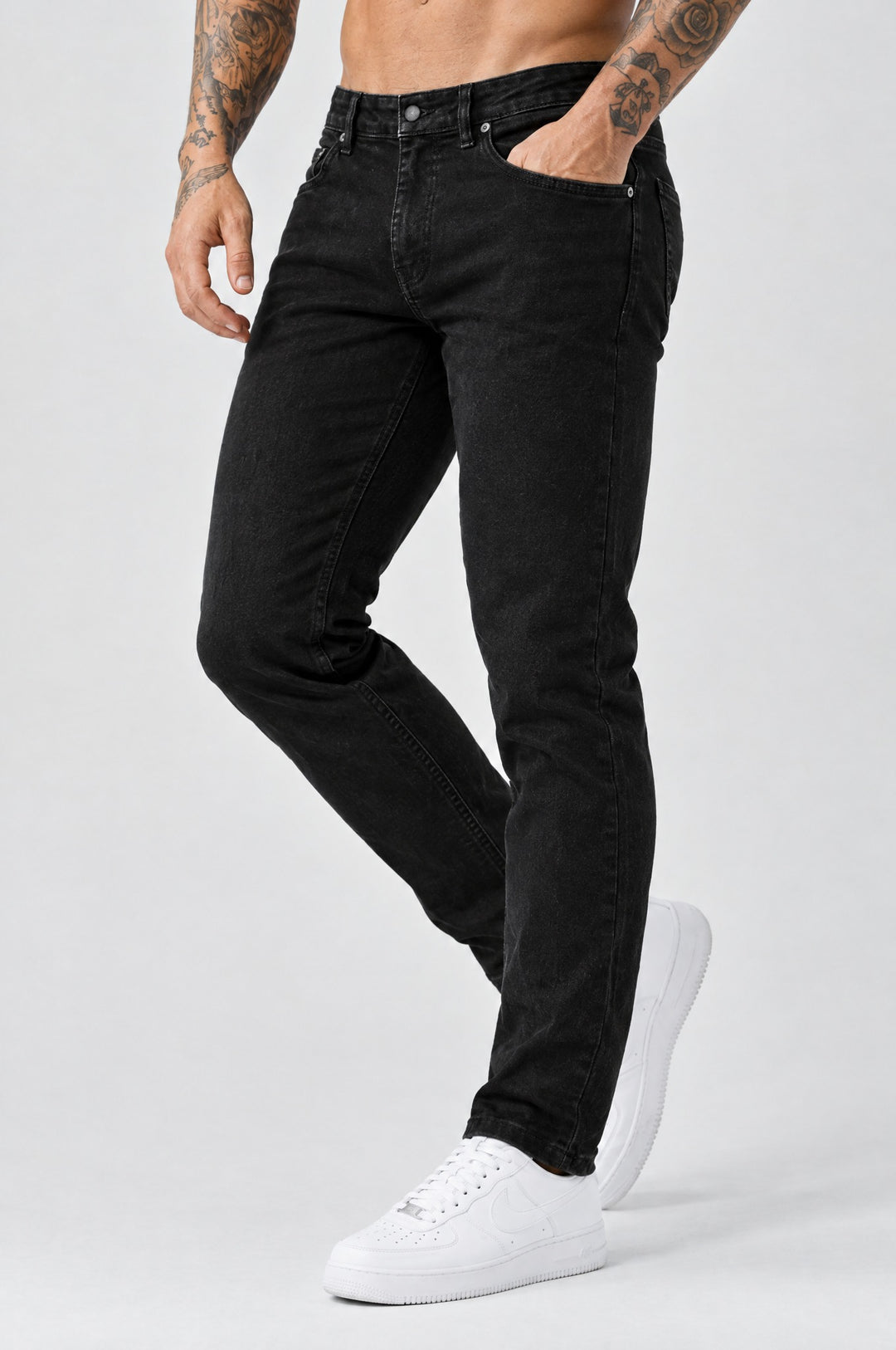 The Mateo Jeans - Black – regular straight fit, walking