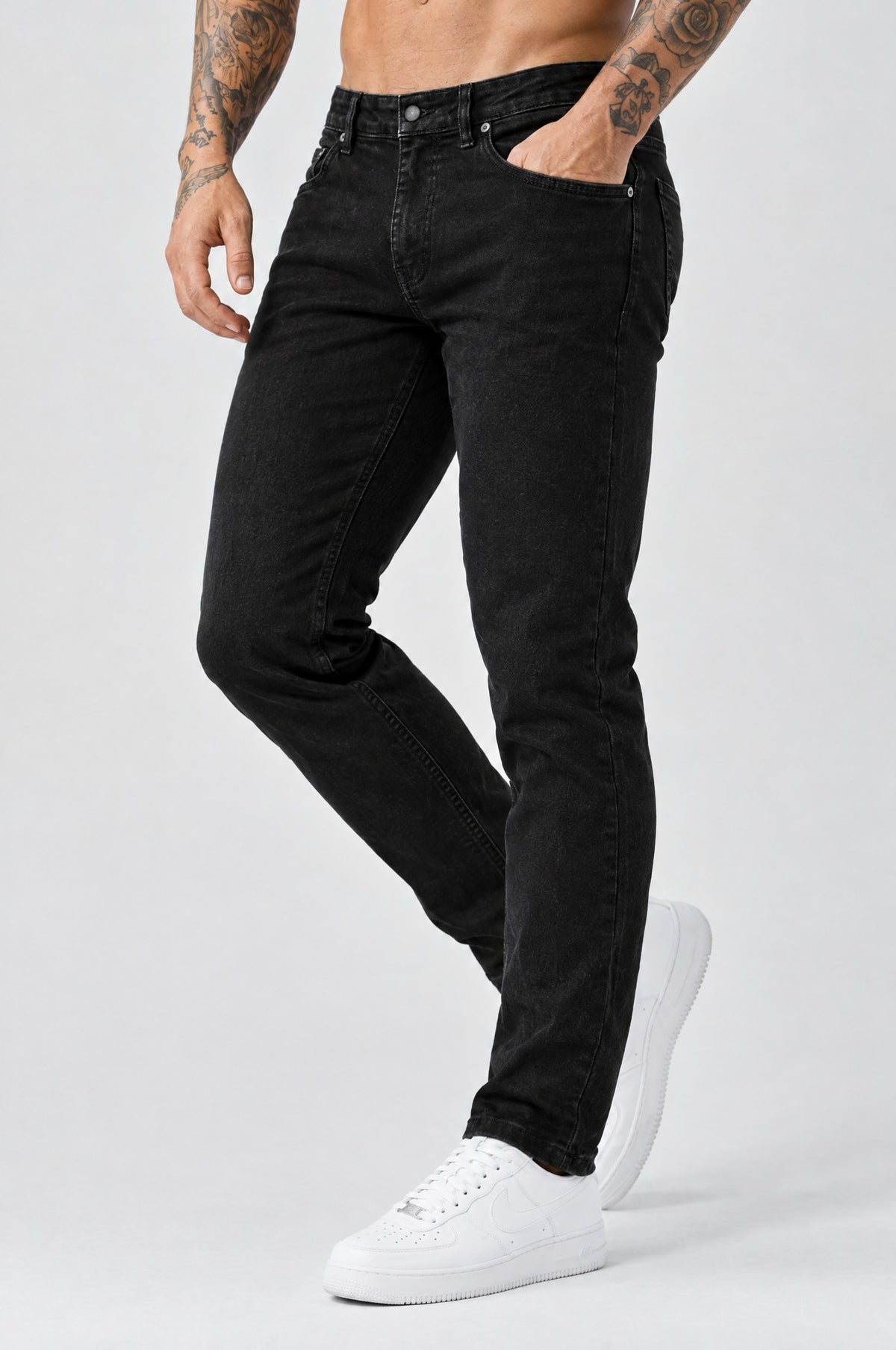 The Mateo Jeans - Black – regular straight fit, walking
