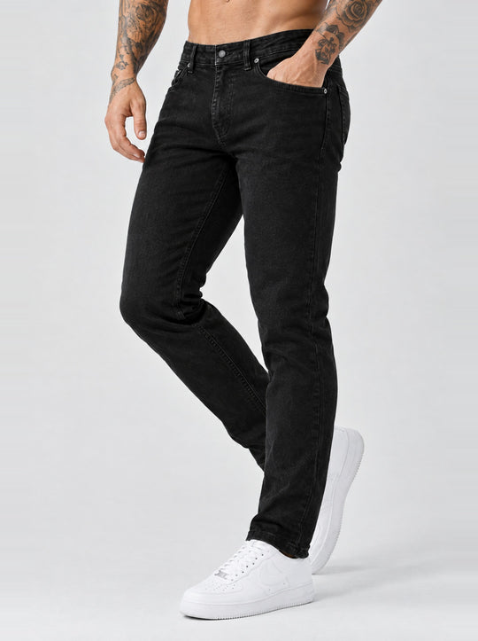 The Mateo Jeans - Black – regular straight fit, walking