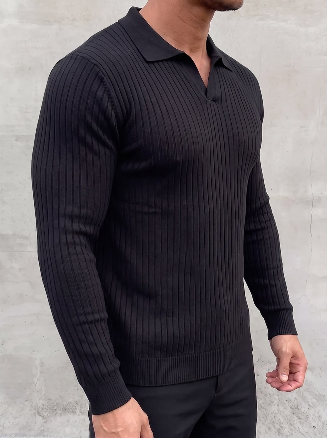Vileno Knit Polo - Black - side view